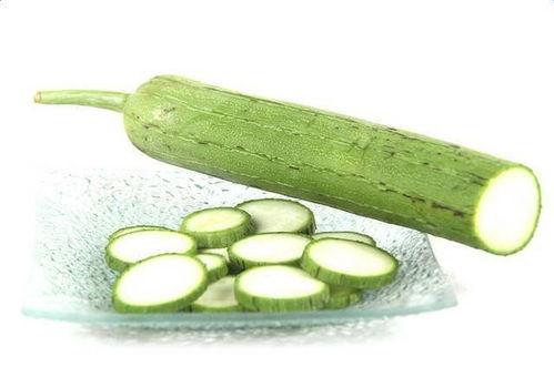 夏吃瓜冬吃菜,夏享瓜果，冬品蔬菜