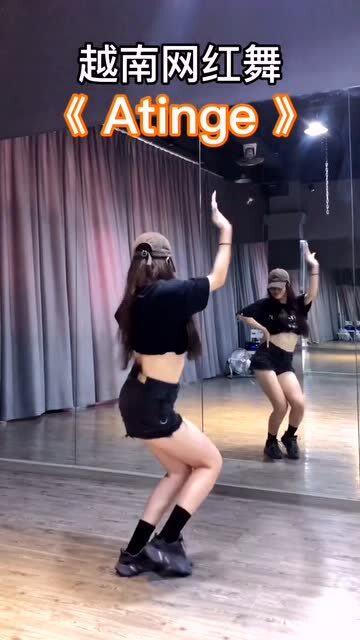 菲律宾网红跳舞女孩视频,舞姿妖娆引网友热议