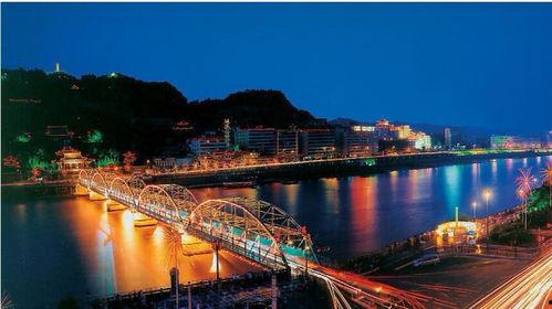 岑溪附近的网红打卡地,解锁这座城市的魅力瞬间